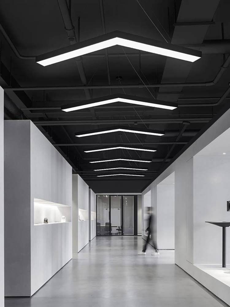 v形箭头灯led造型灯办公室健身房网咖店铺商场走廊过道工业风吊灯