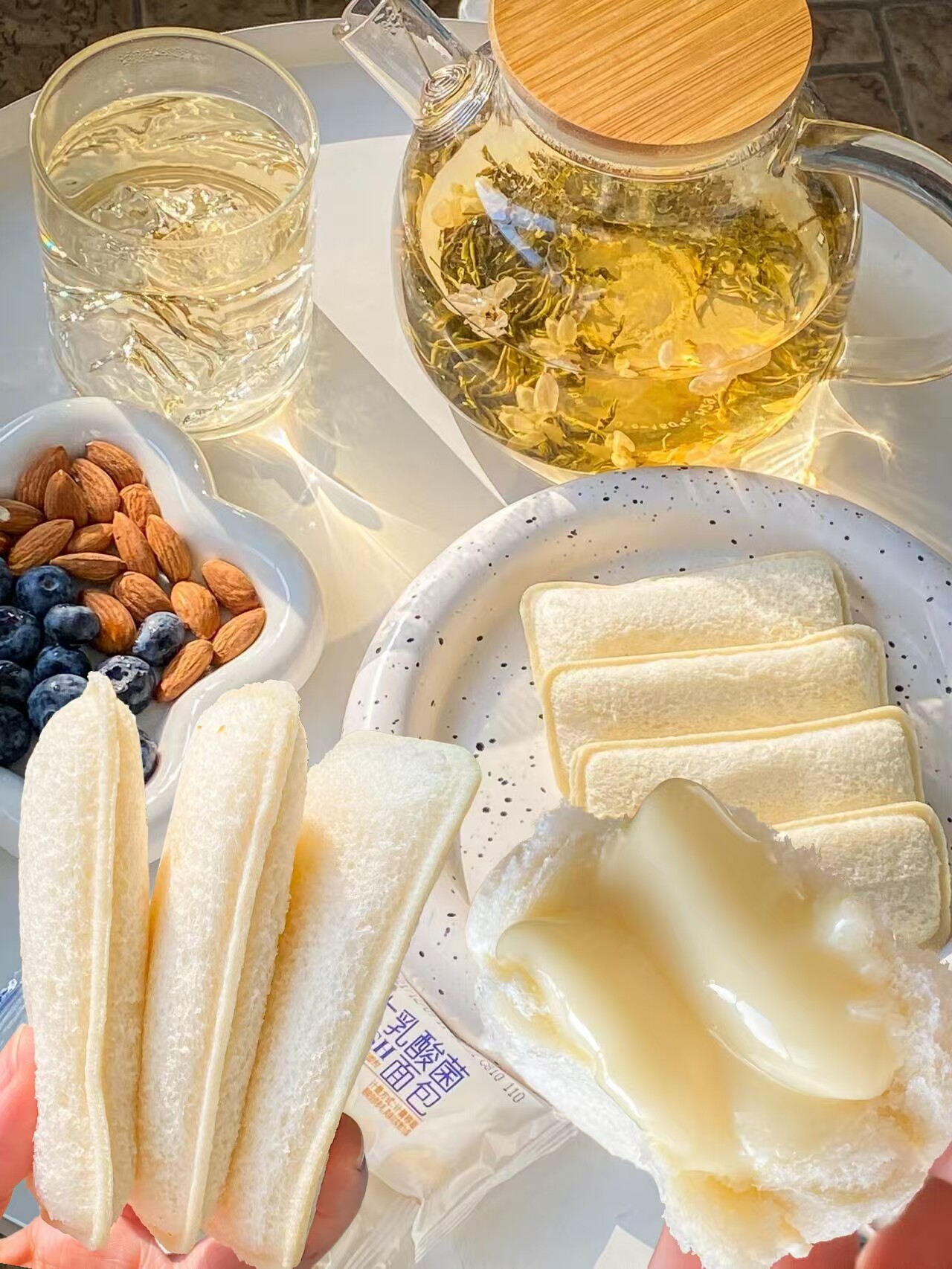 豪士乳酸菌小口袋夹心面包学生宿舍早餐代餐办公室休闲小零食整箱