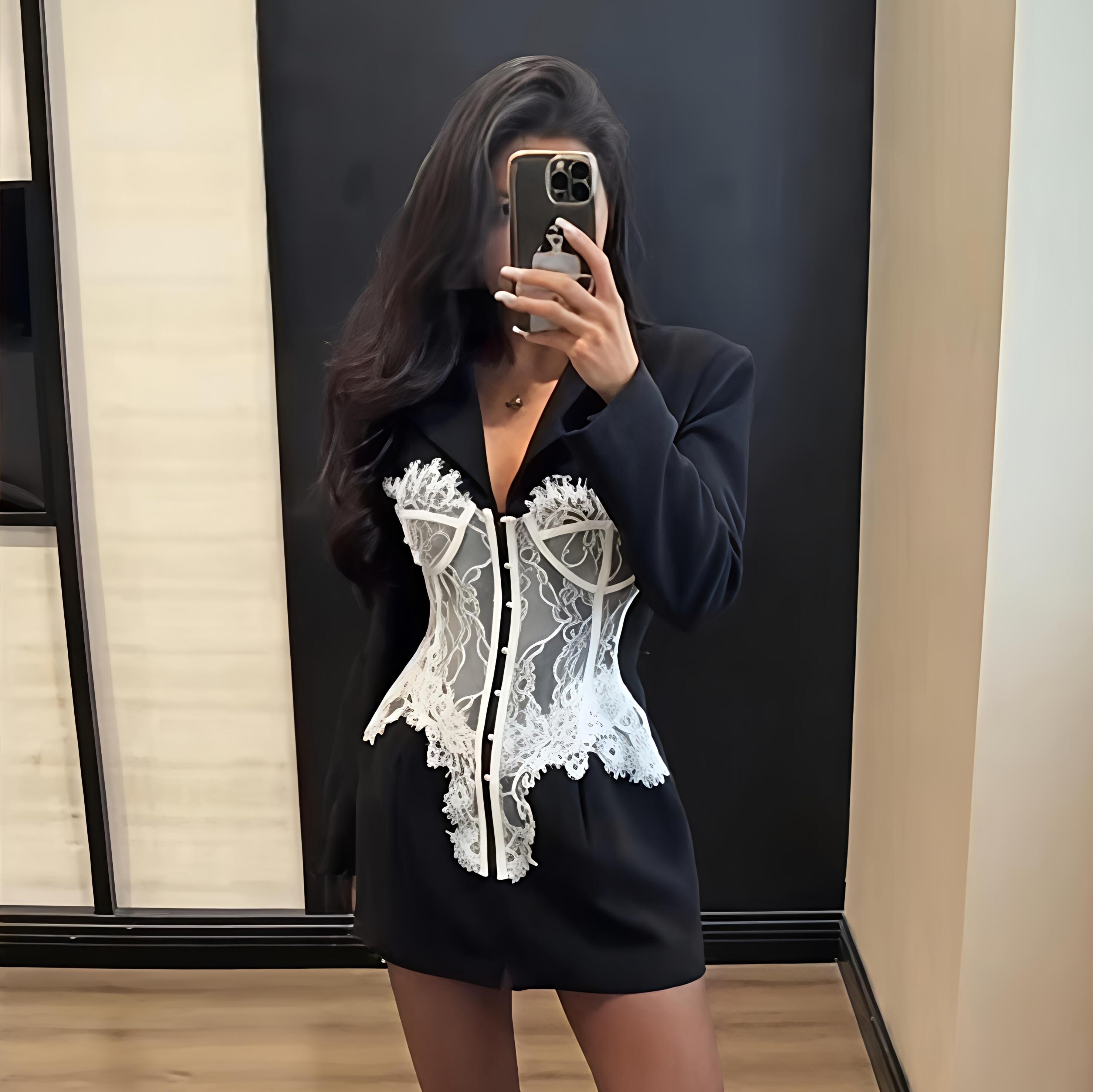 设计师走秀款西服外套高定时髦感蕾丝拼接大垫肩V领收腰长袖外套
