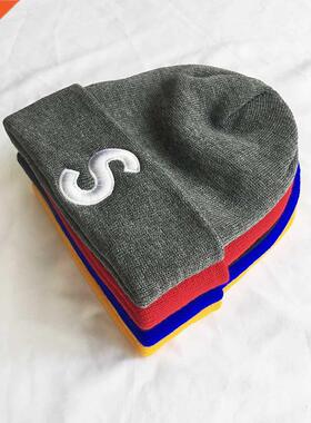 Koren Embroidery Letters S Knitted Cps utumn Winter Brnd