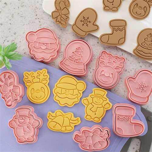 8 Pcs/Set  Cartoon Biscuit Mould Christmas Cookie