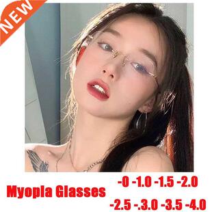 Fashion Blue Light Blocking Myopia Glasses Women Transparent