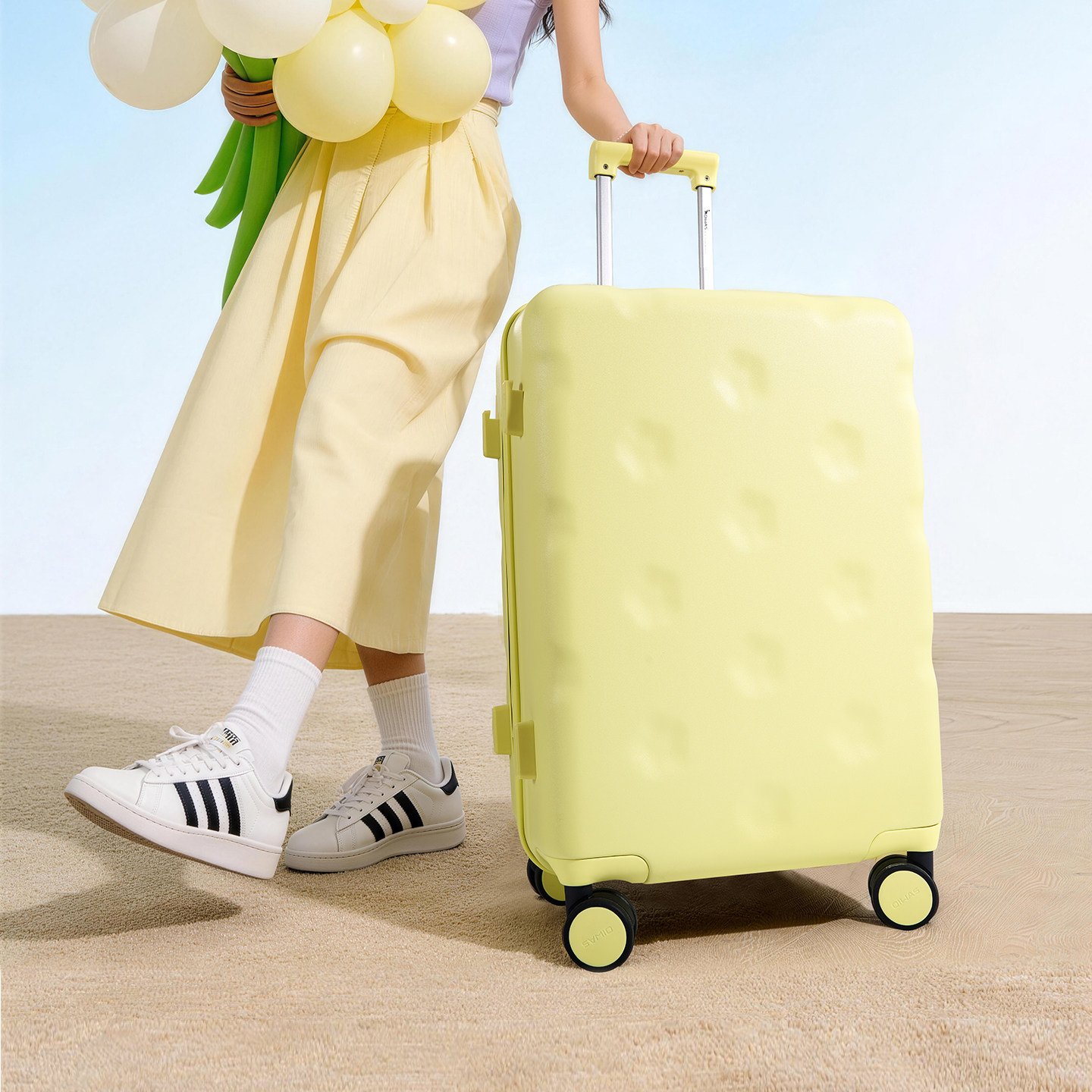 爱华仕大容量新款旅行箱