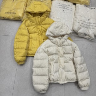 短款丝绒连帽羽绒服女chumo70351冬季小个子百搭面包服保暖外套潮