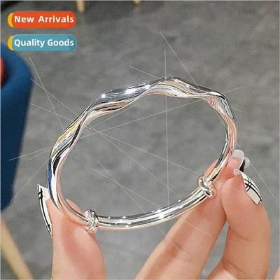 M?bius Twisted Bracelet Women Newline Wave Glossy mple  Cir