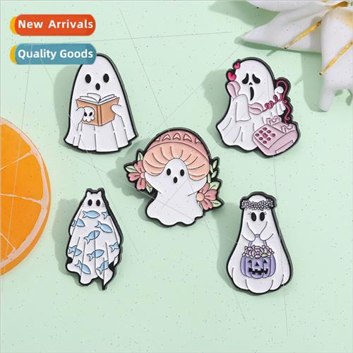 Creative new Halloween series badges cute ghost shape metal - 实物图