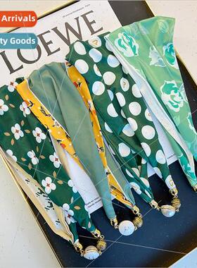 2023 female glazed pearl button silk scarf ins vintage leopa