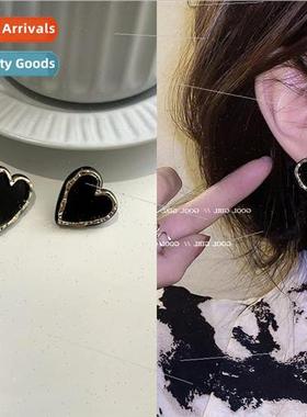 Autumn winter new earrings dark two-tone love earrings simpl