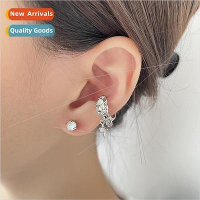 Dazzling color moonstone quadruple asterisk ear clips hip-ho