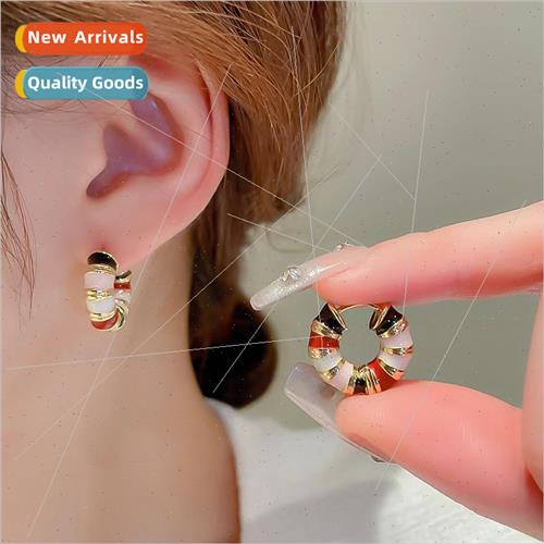 Retro niche earrings hoops female fall winter 2023 new Frenc