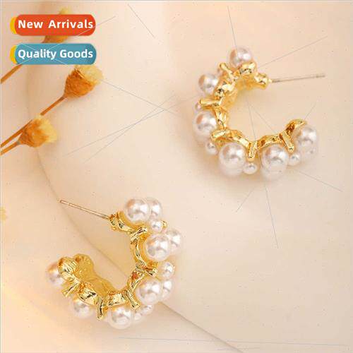 Europe Fashion Vintage Premium Feeling Gold C-Shaped Pearl E