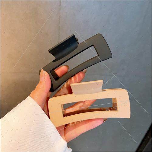 Early spring retro large 11 centimeters frosted milk tea col