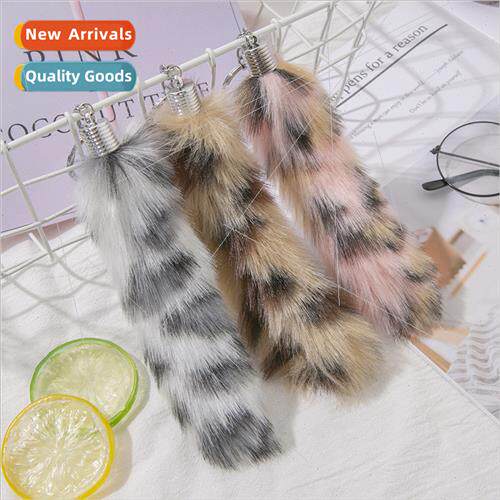 Car keychain bag pendant charm irregular color clash fox fur