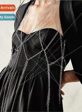 YH3642 Europevest multiple metal chains sexy connected to up