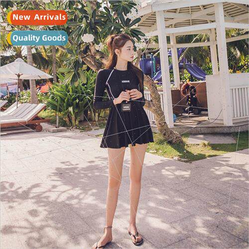 New long-sleeved swimsu womens  conservative one-piece profe