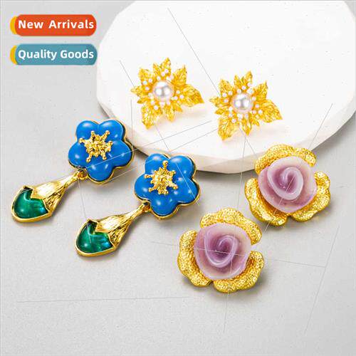 Europe fashion earrings antique gold alloy pearl resin flowe