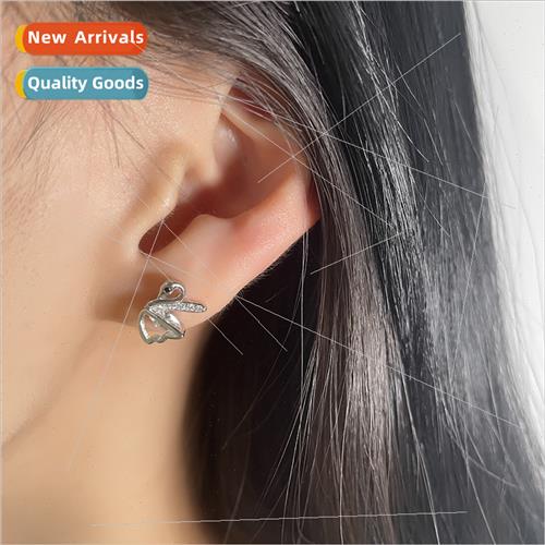 Diamond small swan earrings female ins Korea fairy elegant s