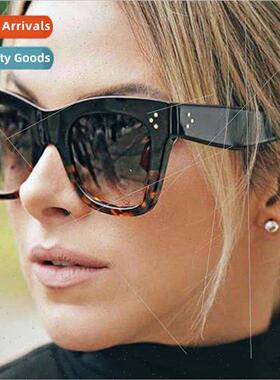 2019 Europe Fashion Large Frame Sunglasses 适用Men Women  UV