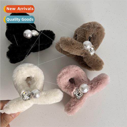 Plush hair clips girls fall winter new grab clip sweet lovel