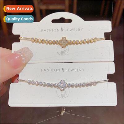 Delicate mple Super Shiny Zirconia Quafoil Flower Bracelet c