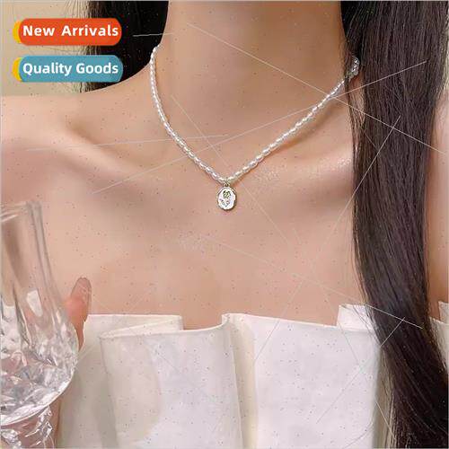 Pearl necklace female sense collarbone chain 2023 new niche