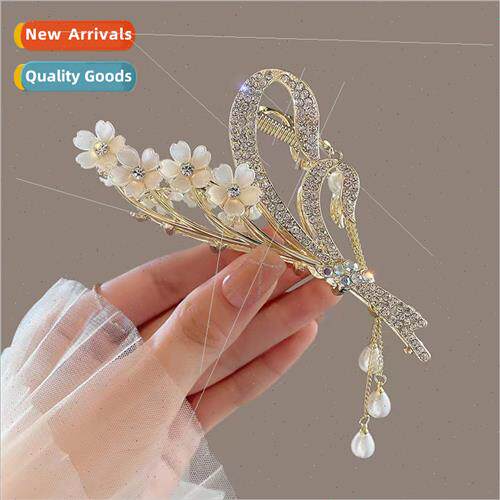 Super fairy flower delicate hair clips female back head grab