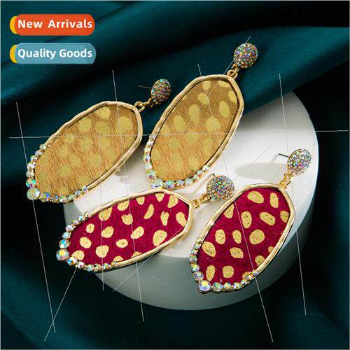 Europe new leopard leather earrings ladies retro alloy diamo