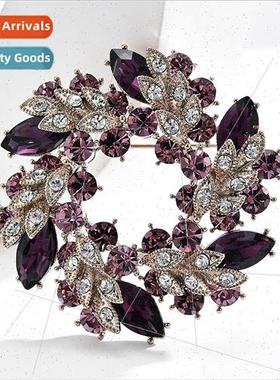 Brooch high-grade women using imported Austrian crystal cors