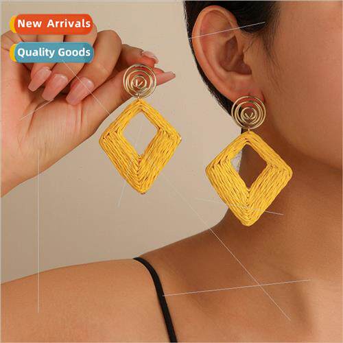 Stylish Bohemian Geometric Circle Threaded Rhombus Rattan We