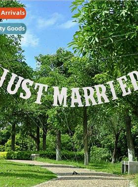 Alphabet Fishtail Hot Gold Pull Flag JUST MARRIED Stage Birt