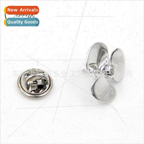 Men Su Shirt Brooch Fun Fan Leaf Pin Badge Brooch