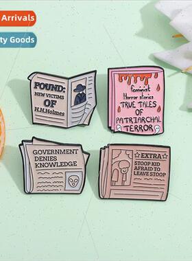 New exquise small newspaper modeling lapel pins creative cut