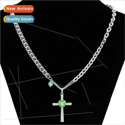 Europe personalized green diamond heart cross pendant neckla