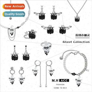 Small Ghost Splicing New Swe Pearl Whe Women Winter Necklace