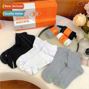 Anti Odor per Red box pairs Wormwood Far Socks