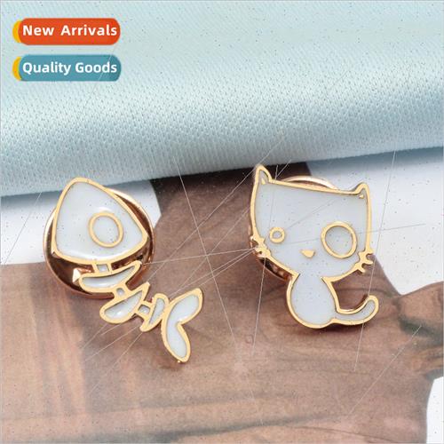 Cartoon whe corsage cat fish bone alloy drip oil brooch crea