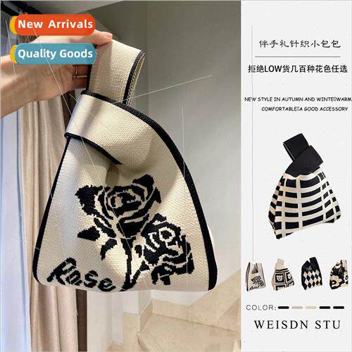 Korean cold wind checkerboard polka dot picnic bag diamond g