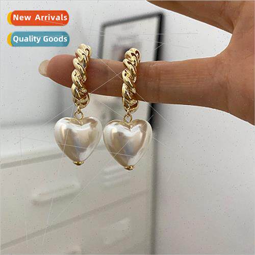 Hundreds cold wind twisted metal pearl love earrings female