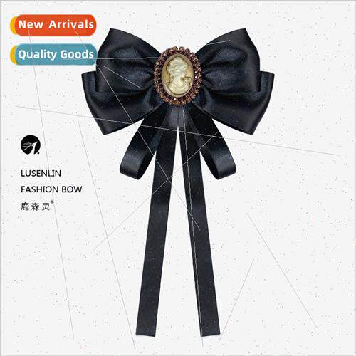 Europe Medieval England vintage beauty head court lola bow t
