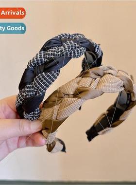 Fall merad system Handmade Braided Twist Temperament Hair Ca