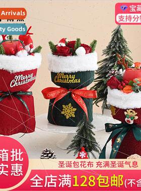 Christmas wrapping paper Cuddle Bucket wrapping paper flower