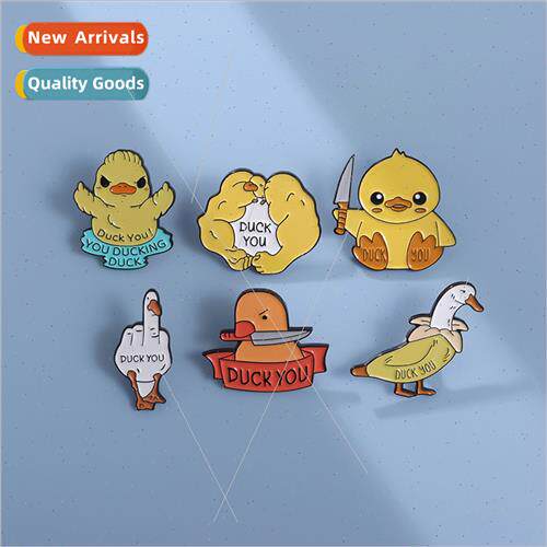 New cute naughty ltle yellow duck shape cartoon animal brooc