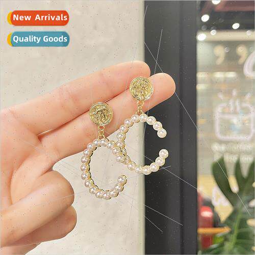 925 silver needle 2022 new Europe earrings simple C word pea