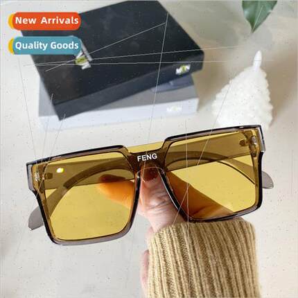 Europe couple one sunglasses female ins wind set shooting ti