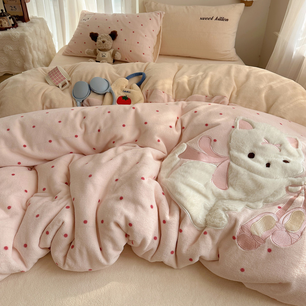 韩系少女粉色波点猫贴布绣秋冬舒适牛奶绒四件套加厚珊瑚绒三件套,床上用品,床品套件/四件套/多件套,淘宝优惠券,粉丝福利购,淘宝优惠卷
