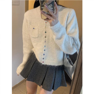 韩系温柔风彩扣针织开衫 简约宽松显瘦百搭毛衣外套 女2025秋冬新款