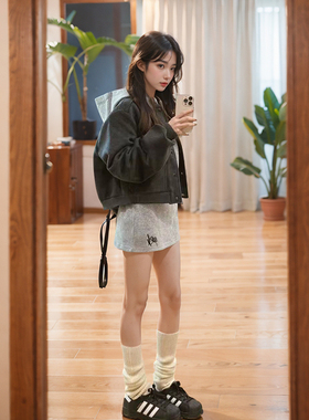 韩系学院风休闲套装裙女春季2025新款灰色连帽卫衣短裙外套三件套