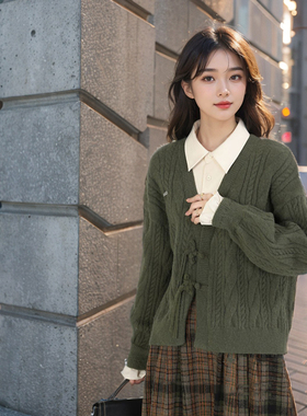 2025年秋冬新款绿色宽松毛衣女半身裙中长裙两件套学院风气质套装