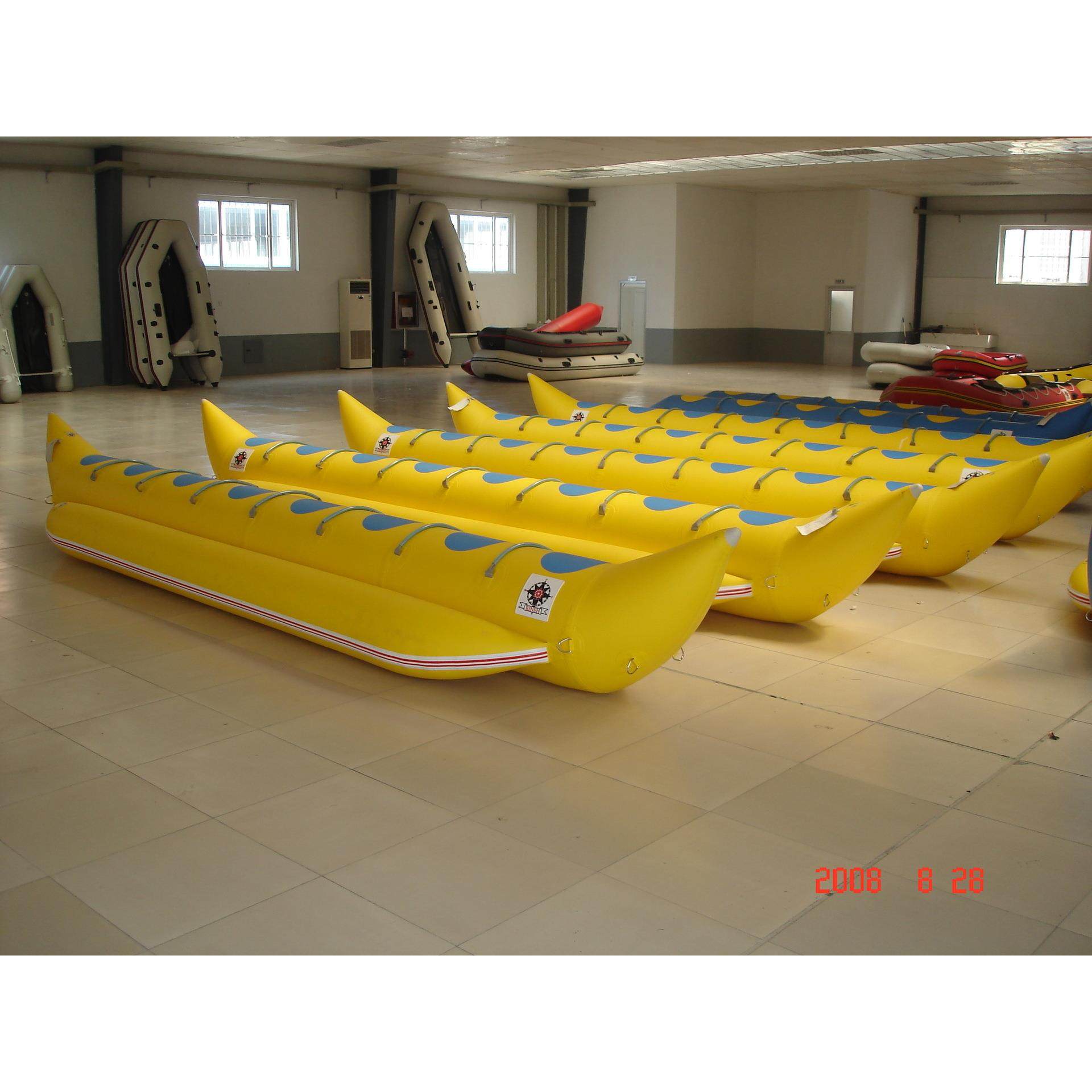 3.8米 水上拖拉双体香蕉艇 进口加厚PVC充气橡皮艇 娱乐休闲船艇