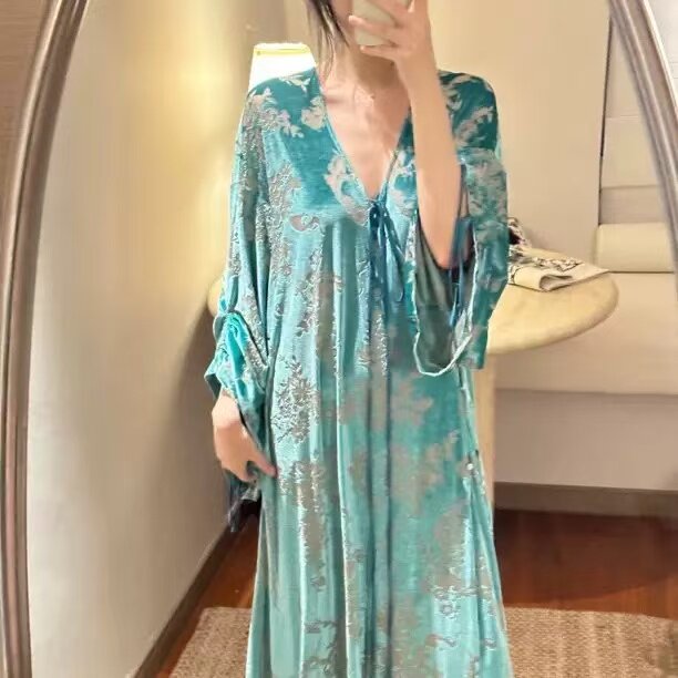 国风新中式老钱风烧花丝绒V领长款连衣裙女轻奢慵懒高级感家居服,女士内衣/男士内衣/家居服,睡裙,淘宝优惠券,粉丝福利购,淘宝优惠卷